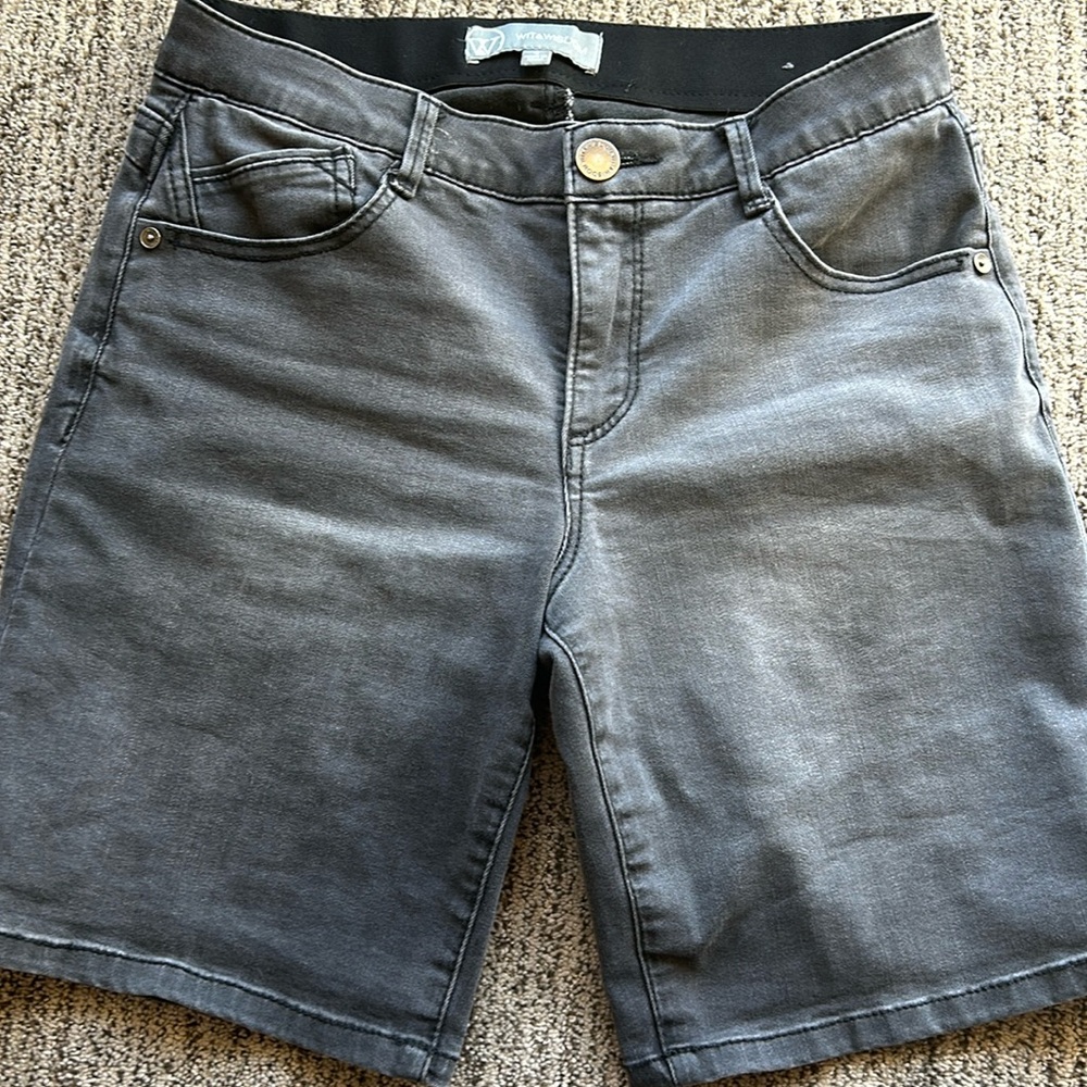 Wit & Wisdom Absolution Bermuda Shorts
